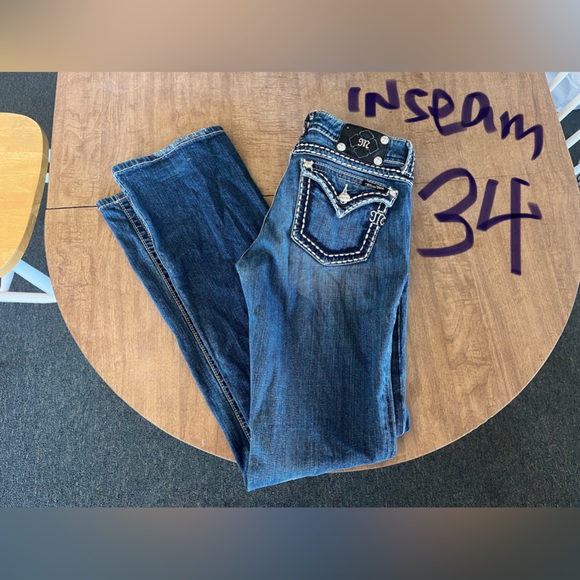 Miss Me Denim - Miss Me Jeans size 30. 34 inseam. Missing a Brad. See photos.